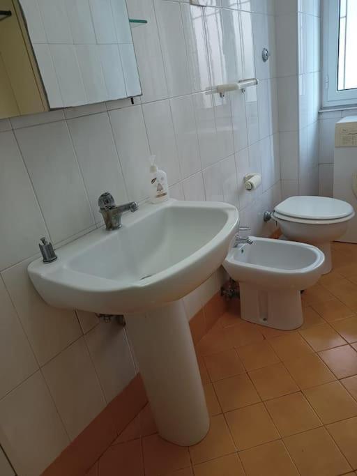 Appartamento Monolocale Vicino Metro Libia *